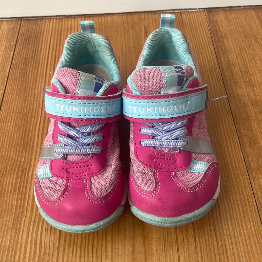 Gently used adorable sneakers